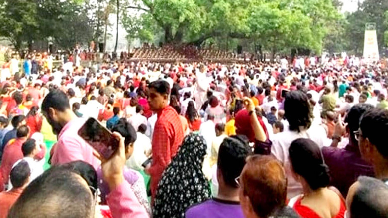 বর্ষবরণে রমনায় মানুষের ঢল !...