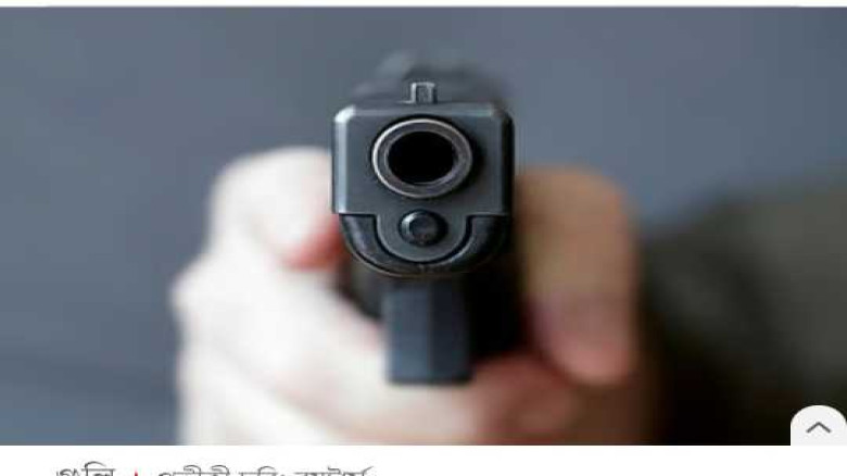 সবুজবাগে ব্যবসায়ীকে লক্ষ্য করে দুর্বৃত্তের ছোড়া গু...